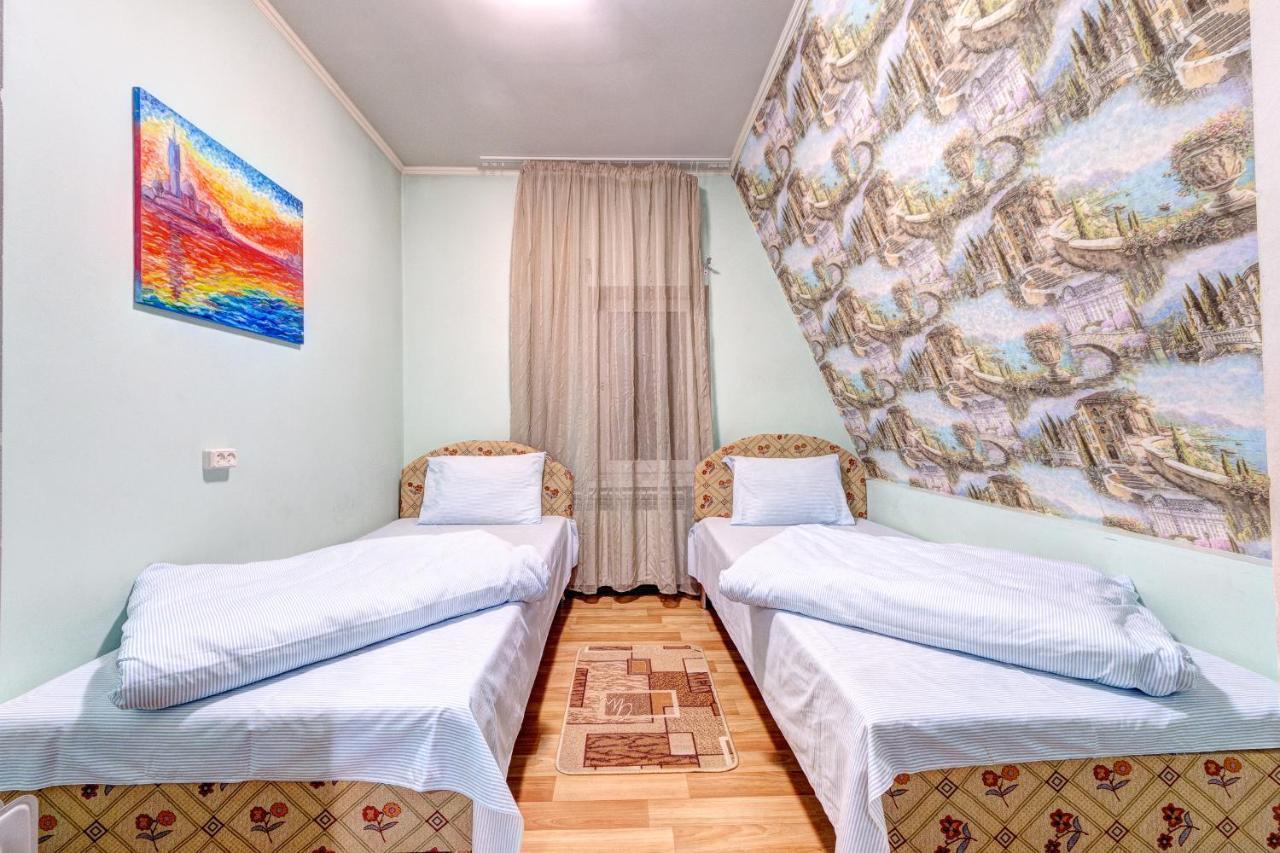 Hotel Zvezda Kijev Kültér fotó