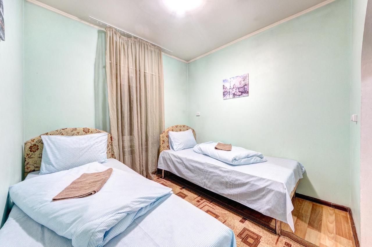 Hotel Zvezda Kijev Kültér fotó