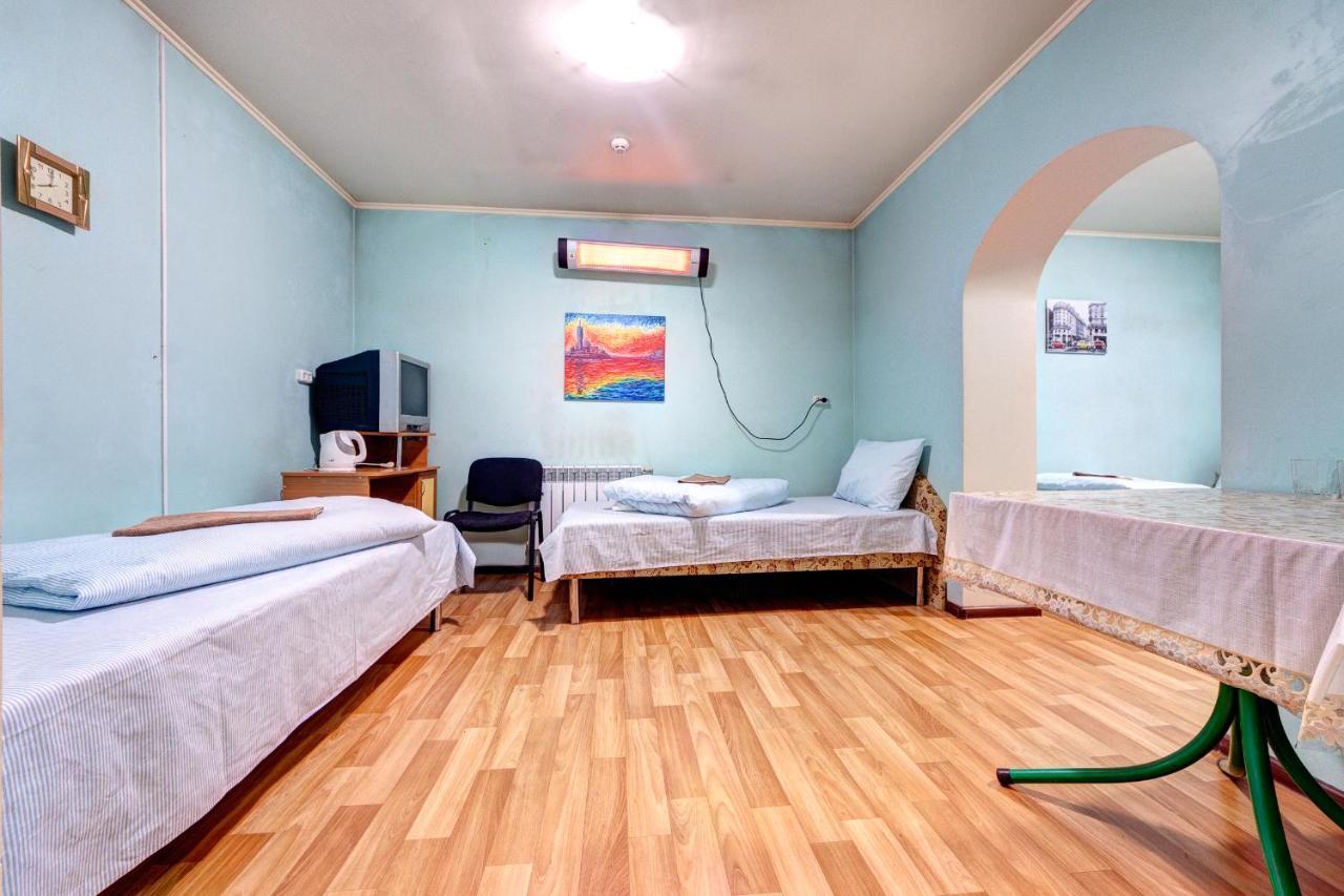Hotel Zvezda Kijev Kültér fotó