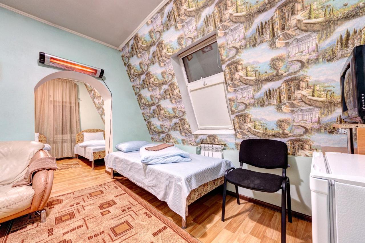 Hotel Zvezda Kijev Kültér fotó