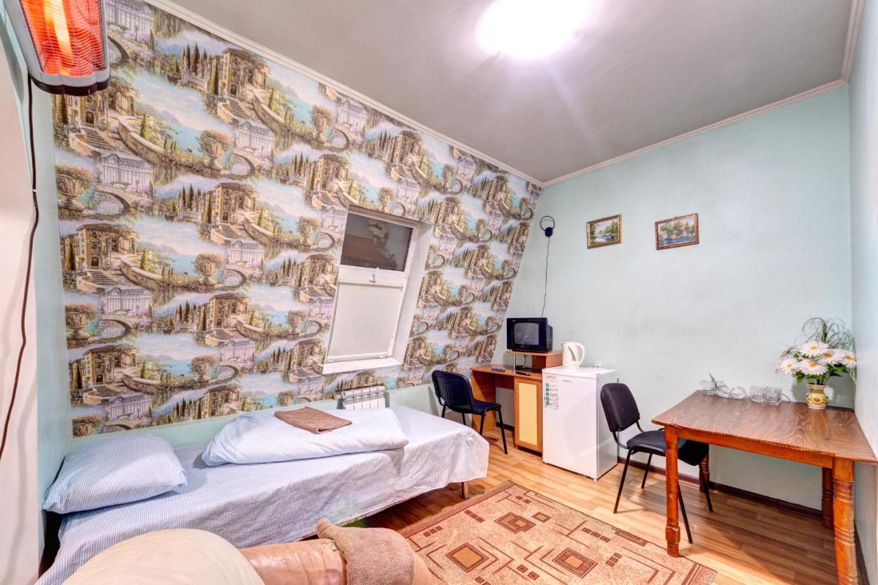 Hotel Zvezda Kijev Kültér fotó