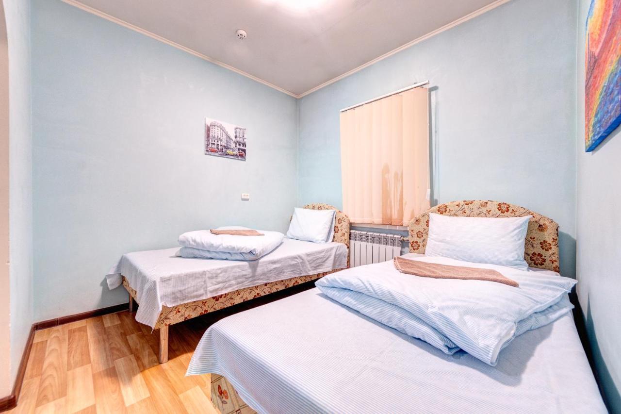 Hotel Zvezda Kijev Kültér fotó