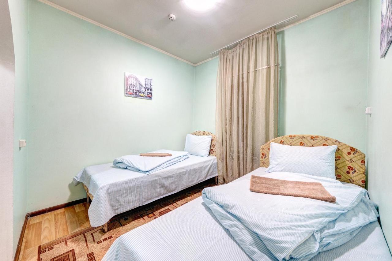 Hotel Zvezda Kijev Kültér fotó
